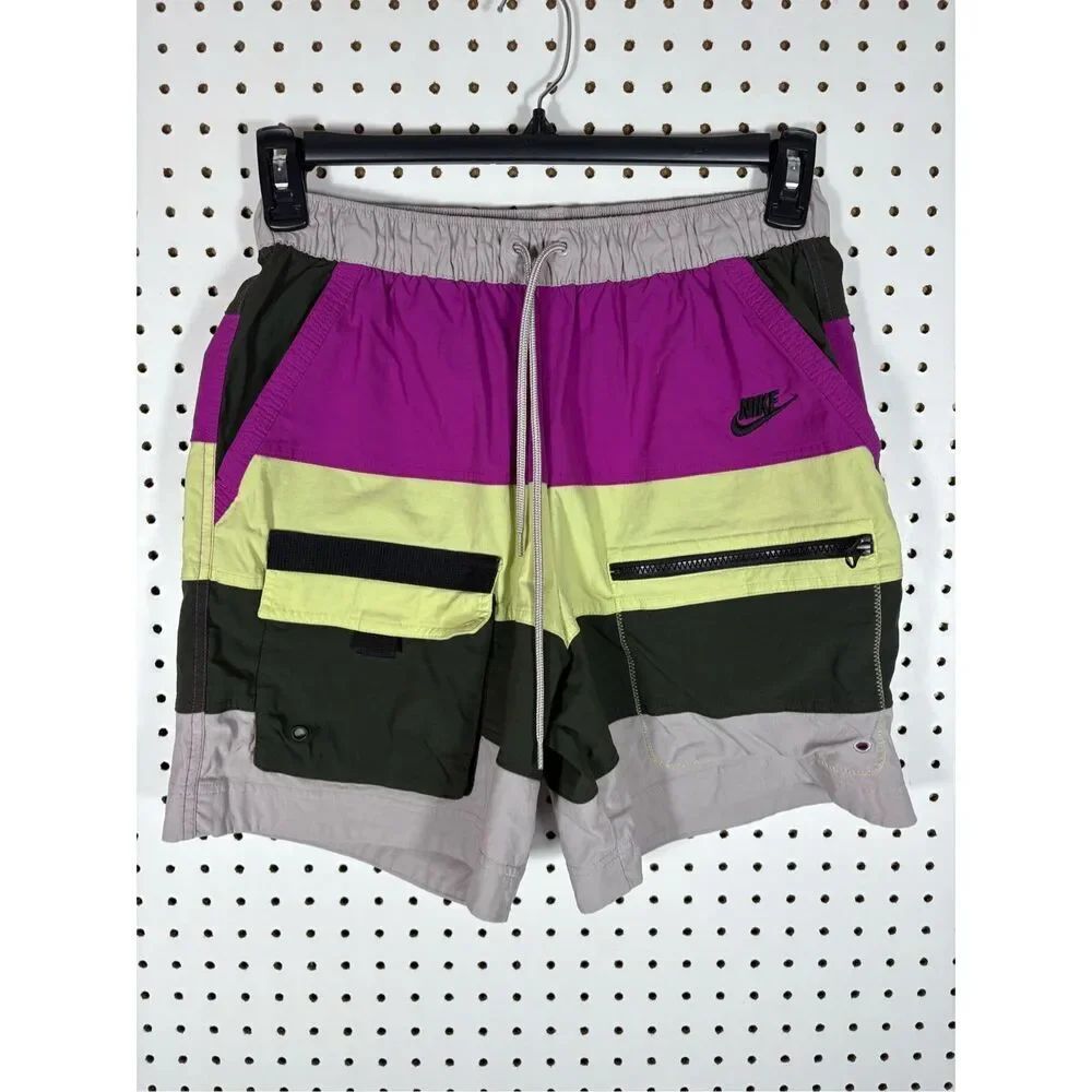 Nike sportswear woven color-block shorts size M